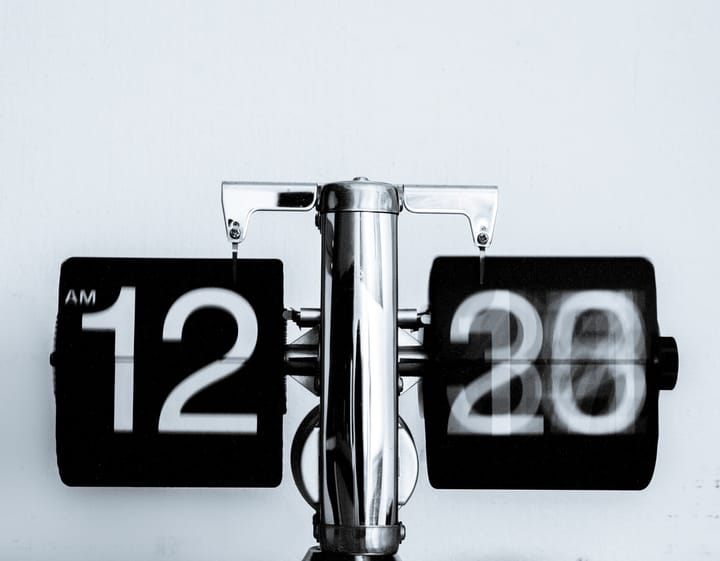 Analogue clock